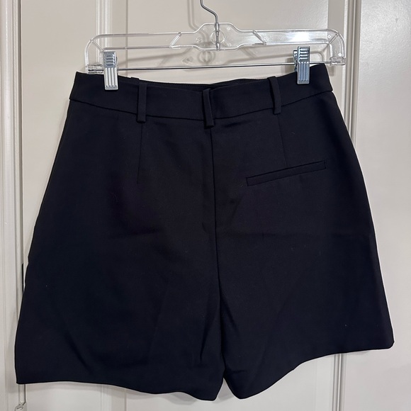 Zara Black High Waist Women's Shorts with Gold Buttons - Picture 4 of 4